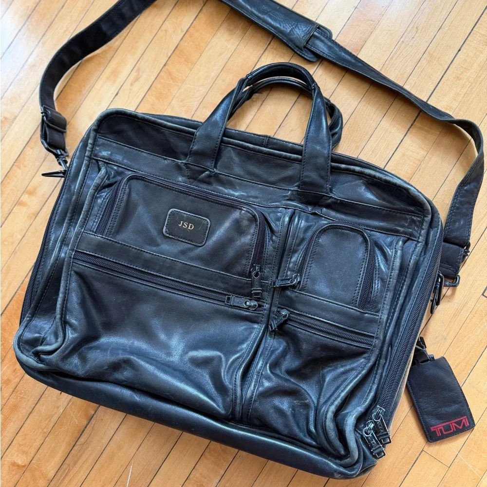 Vintage TUMI Alpha Leather Briefcase Laptop Expandable 9621D3 Messenger Bag